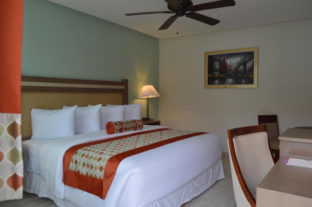 Hotel Villa Magna Poza Rica Dış mekan fotoğraf